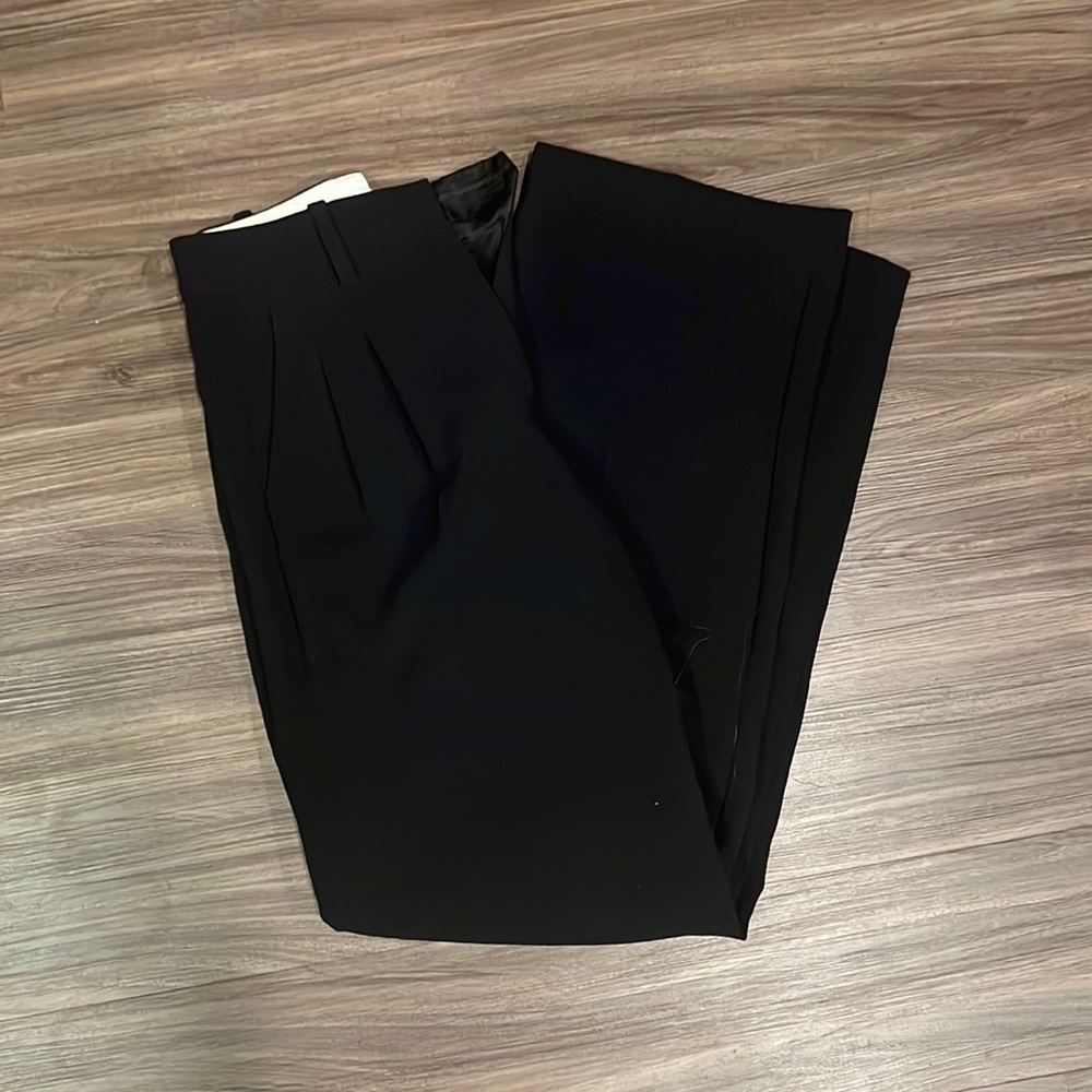 RESERVED Black Aritzia Effortless Pants -